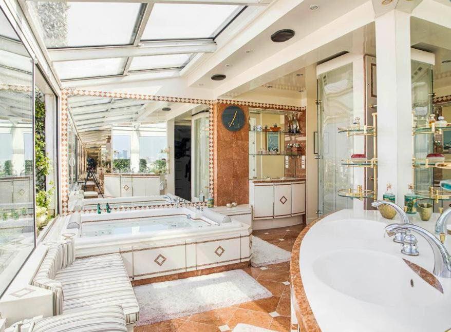 Appartement Trocadero De Luxe Parijs